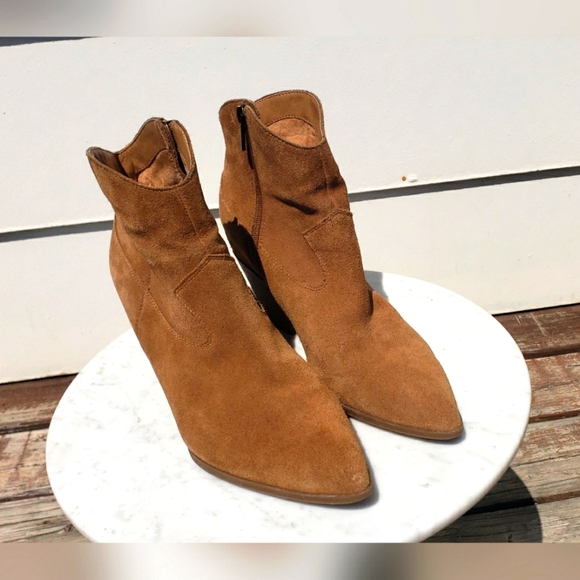 Lucky Brand| Leather and Suede Pointed Toe Western Shortie Bootie - Picture 2 of 7